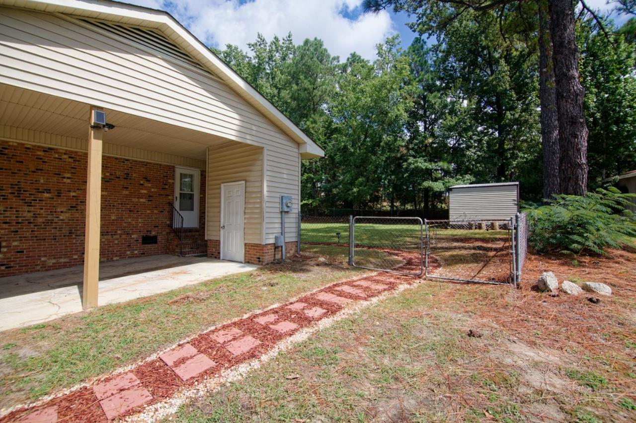Pine Forest Zen Cottage - 10 Min To Fort Bragg Fayetteville Exterior photo