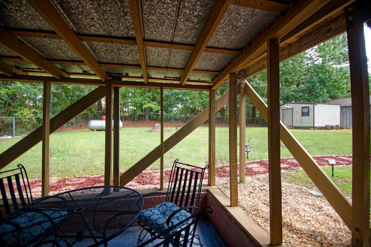 Pine Forest Zen Cottage - 10 Min To Fort Bragg Fayetteville Exterior photo